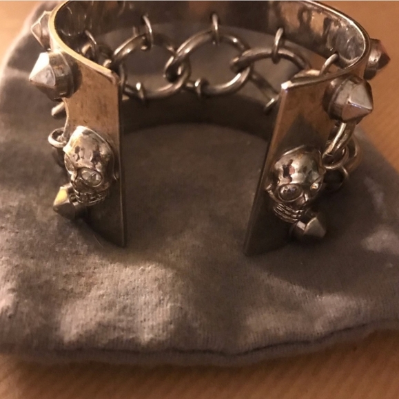ALEXANDER MCQUEEN Studded Silver Cuff - Picture 2 of 8